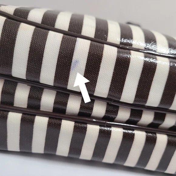 Henri Bendel Vintage Centennial Stripe Large Hanging Travel Accessory Bag - Picture 11 of 13